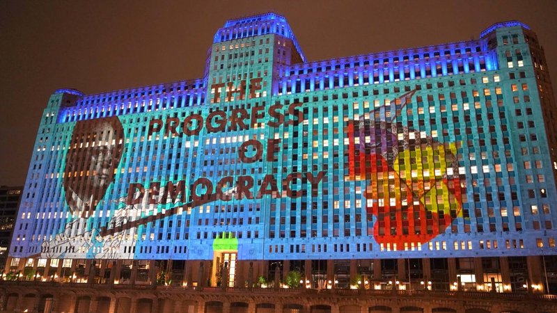 (Daria Tsoupikova/Courtesy Art on theMART)