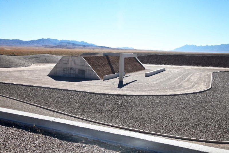 Complex One, City. © Michael Heizer. Courtesy of the artist and Triple Aught Foundation. Photo: Mary Converse.