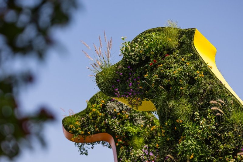 Mutts by Oana Stănescu, photo by Lance Gerber, courtesy Coachella Valley Music and Arts Festival.