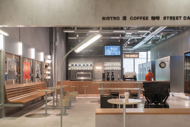 Store overview © WHY WOULD