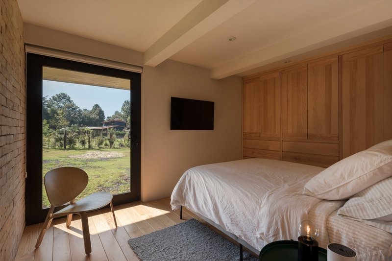 Overview of the ground floor bedroom © Luis Gallardo