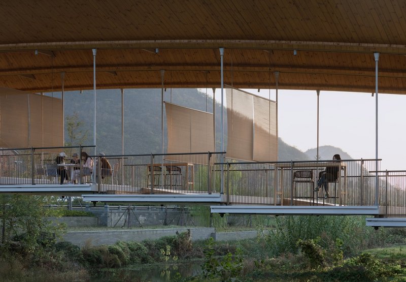 Close-up view © Liangshan