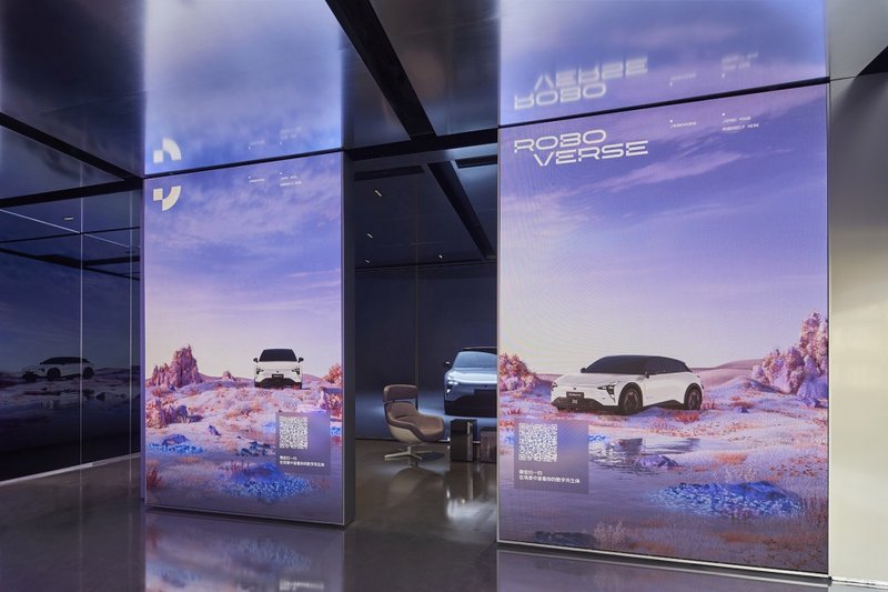 adaptable sliding walls © Charlie Xia