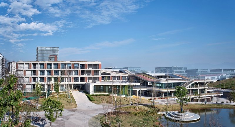 The roof that falls step by step © Octopus Jianzhu