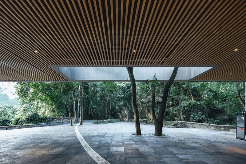 Entrance to the scenic area © Wang Ziling