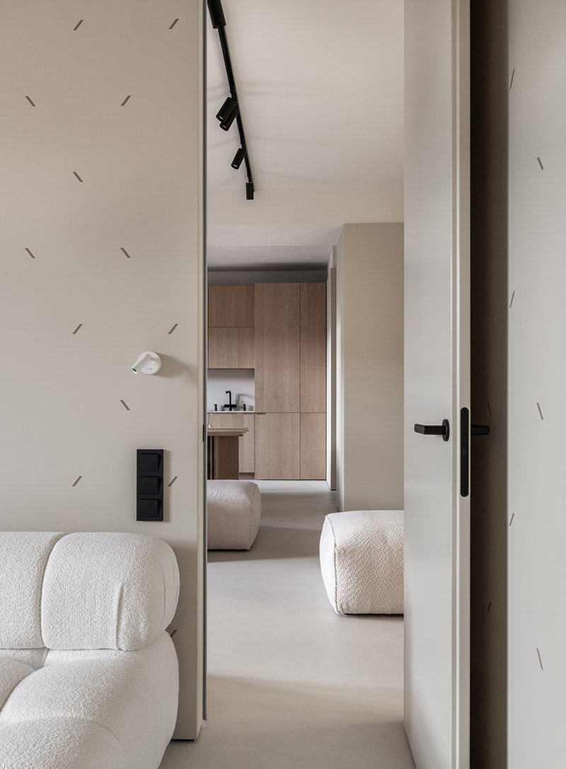 Viewing the living room from the children's room © ZROBIM architects