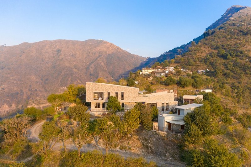 Site view ©Noughts &amp; Crosses LLP