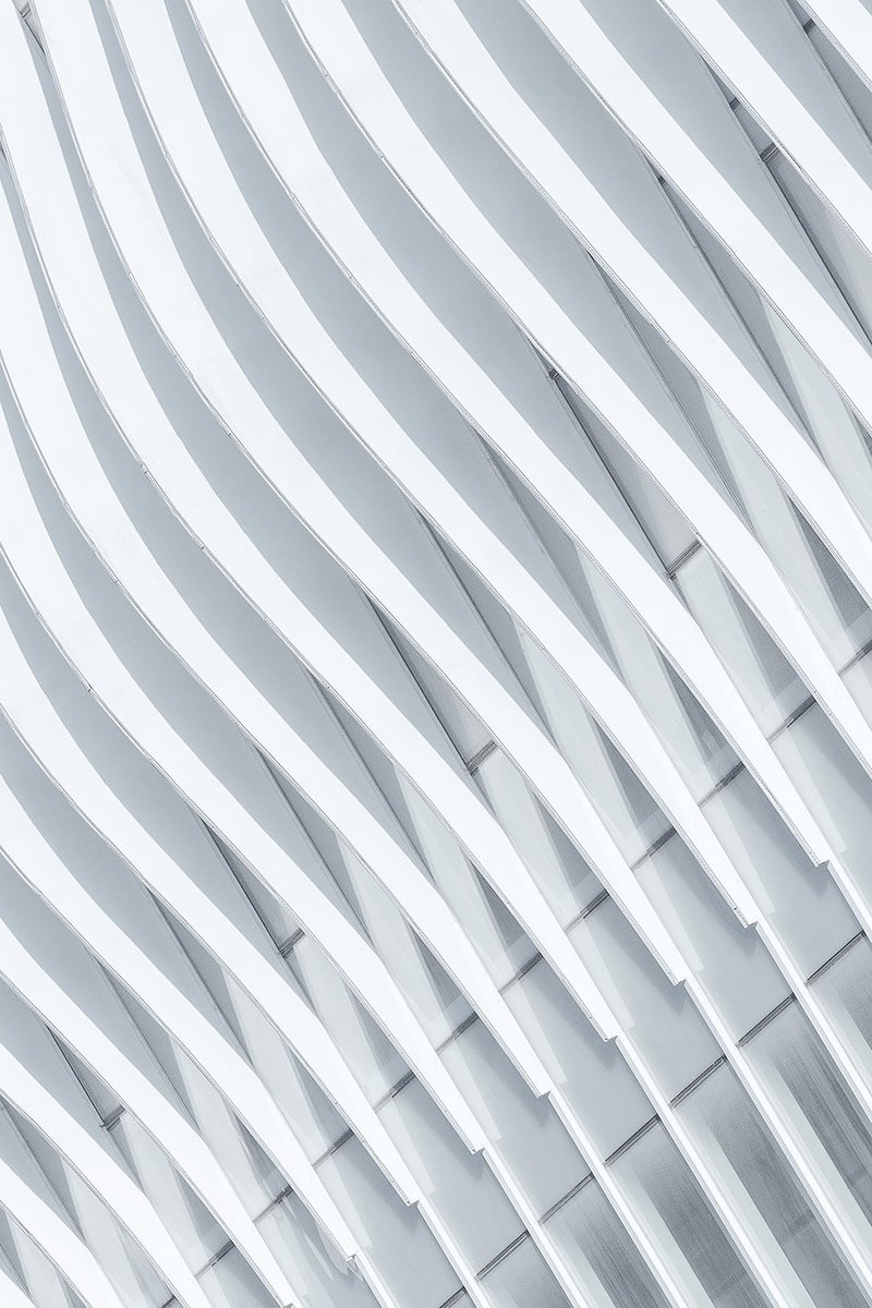 white curved aluminium plate&nbsp;©Meng Qingwei, Xie Yilun