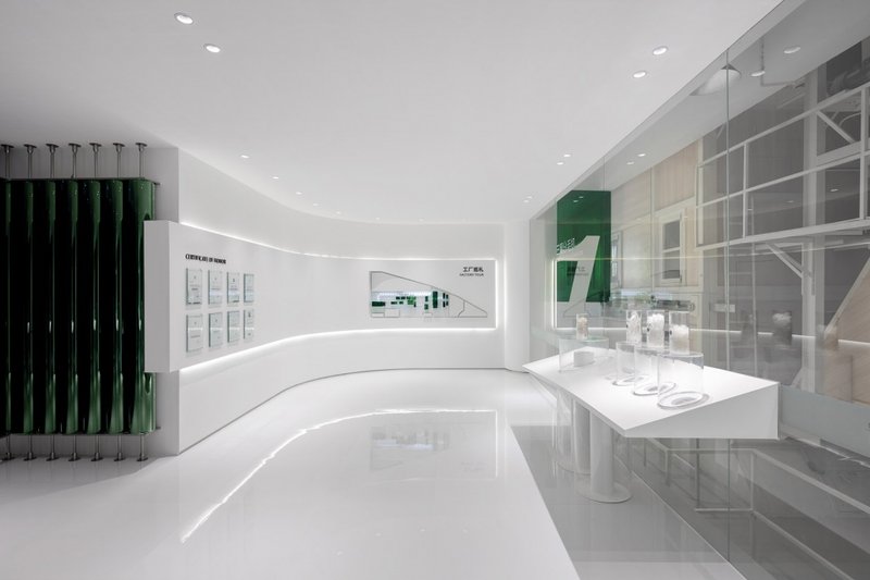 The green acrylic pipe becomes the clue of the space&nbsp;©Meng Qingwei, Xie Yilun, Wu Ruozheng