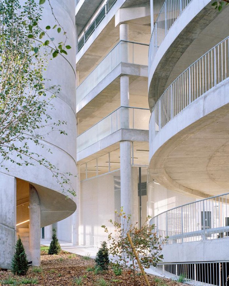 @BRUTHER © MAXIME DELVAUX