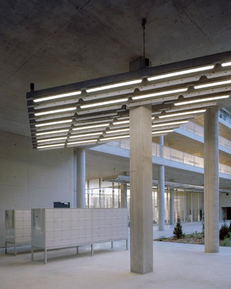 @BRUTHER © MAXIME DELVAUX