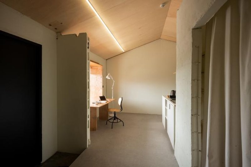 @TCA (THE CONCRETE ABSTRACT)