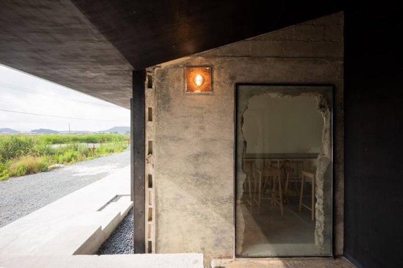 @TCA (THE CONCRETE ABSTRACT)