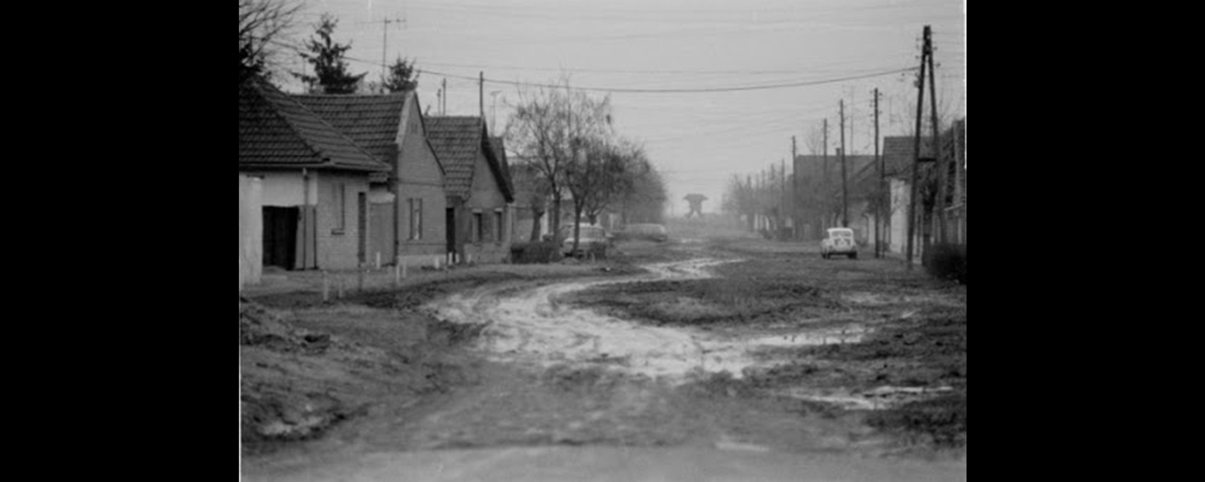 MONUMENT : LANDSCAPE : CITYSCAPE