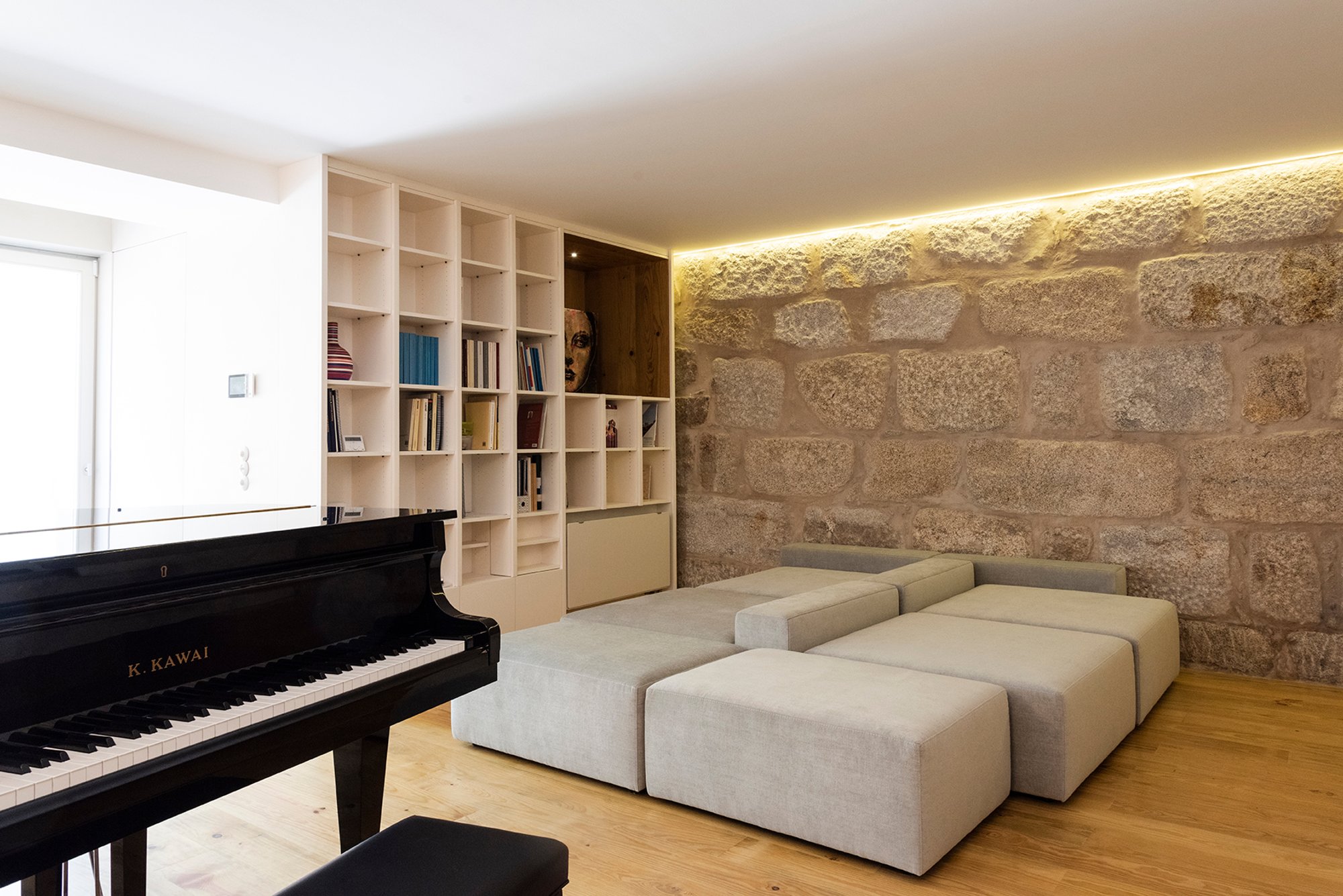 MUSIC ROOM