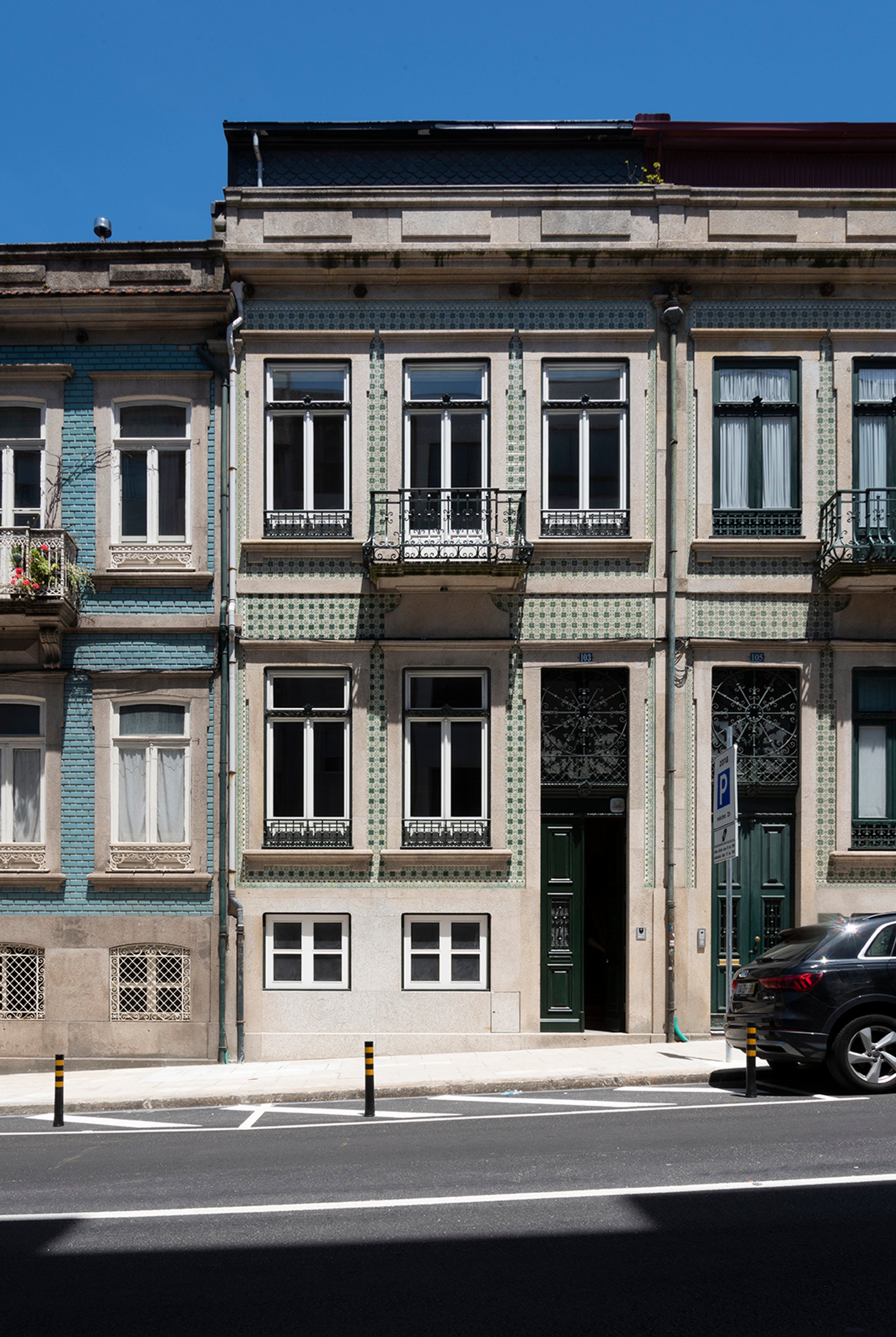 MAIN FACADE