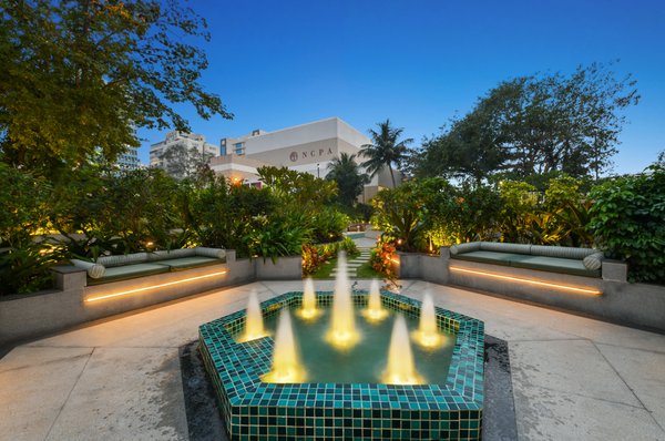 A Choreography of Pause and Movement, NCPA Podium Garden, Nariman Point, Mumbai