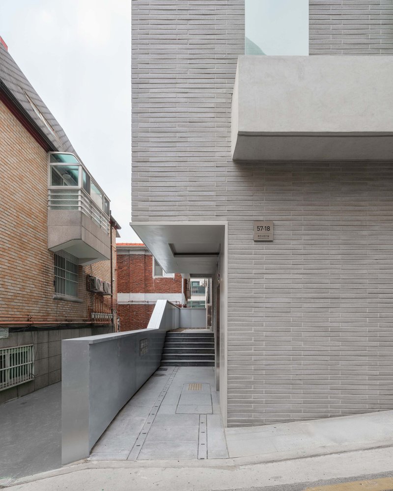 Nonhyun 169 by See Architects